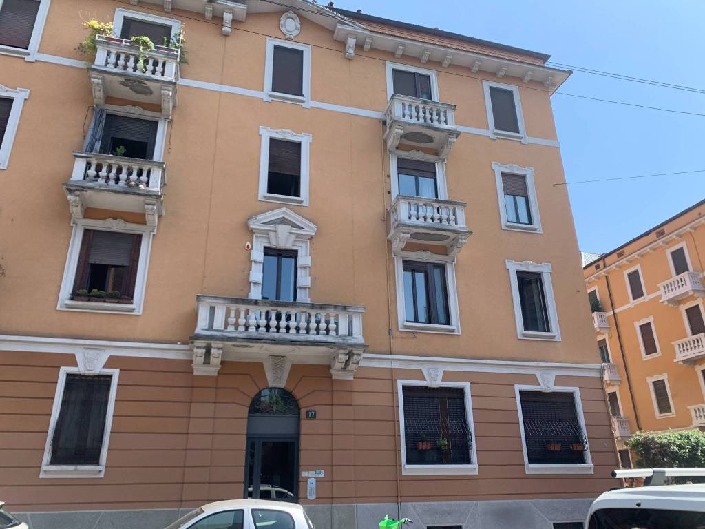 appartamento in vendita a Milano in zona Piazzale Lodi