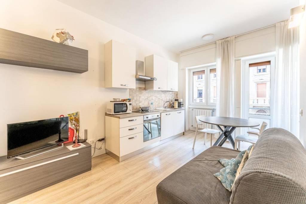 appartamento in vendita a Milano in zona Porta Garibaldi