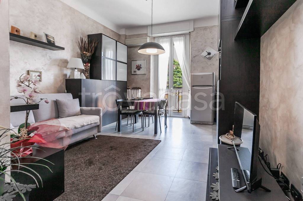 appartamento in vendita a Milano in zona Prato Centenaro
