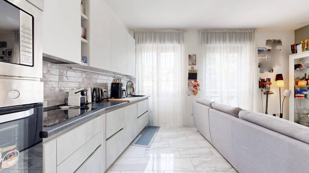 appartamento in vendita a Milano in zona Casoretto