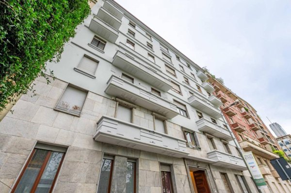 appartamento in vendita a Milano in zona Sempione