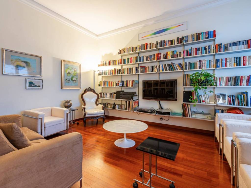 appartamento in vendita a Milano in zona Sempione