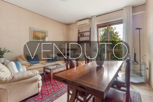 appartamento in vendita a Milano in zona Porta Genova