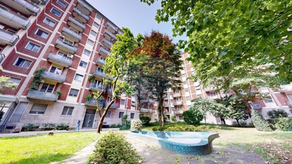 appartamento in vendita a Milano in zona XXII Marzo