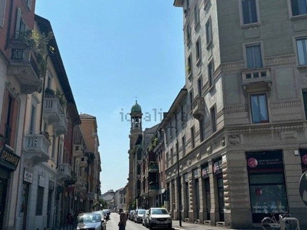appartamento in vendita a Milano in zona Piazzale Lodi