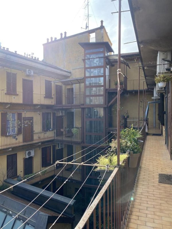 appartamento in vendita a Milano in zona Isola