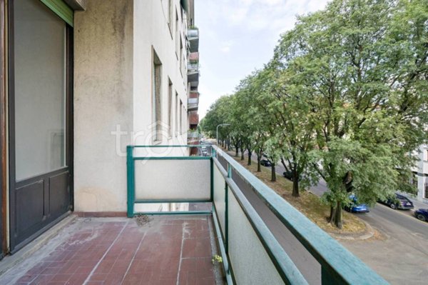 appartamento in vendita a Milano in zona Sempione