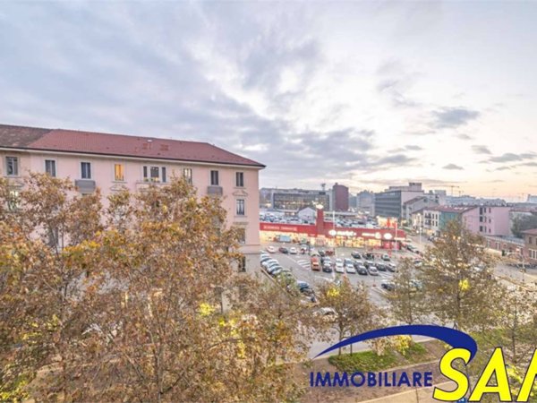 appartamento in vendita a Milano in zona Corvetto