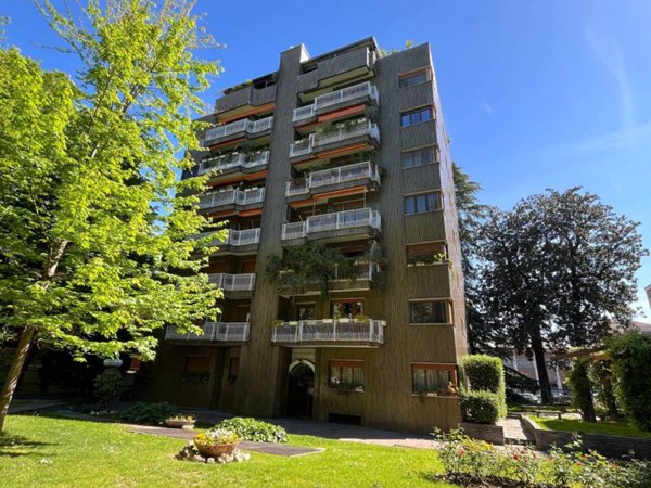 appartamento in vendita a Milano in zona Vigentino