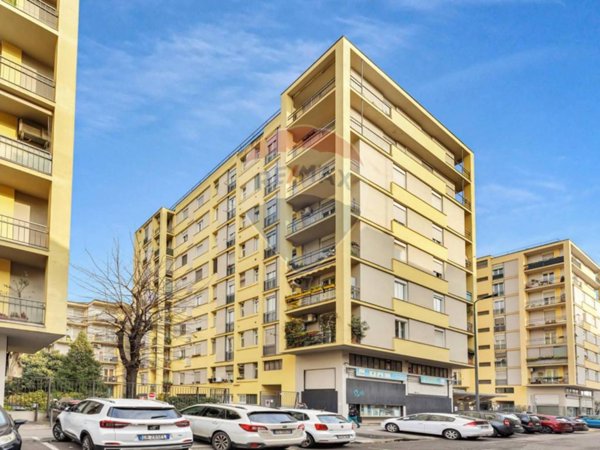 appartamento in vendita a Milano in zona Calvairate