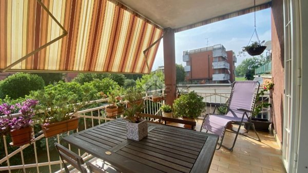 appartamento in vendita a Milano in zona Baggio