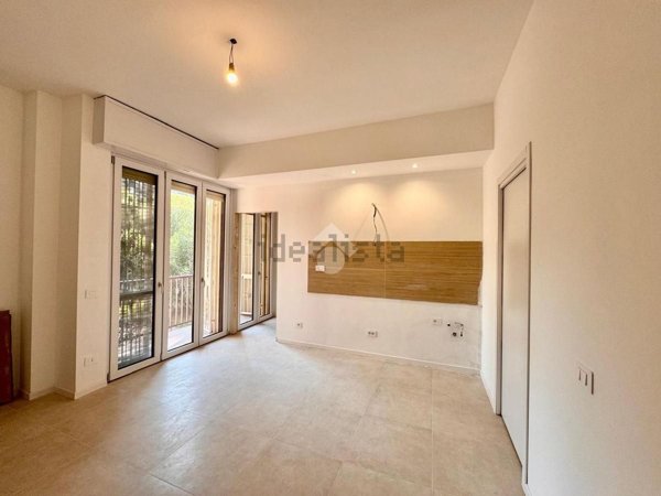 appartamento in vendita a Milano in zona Famagosta