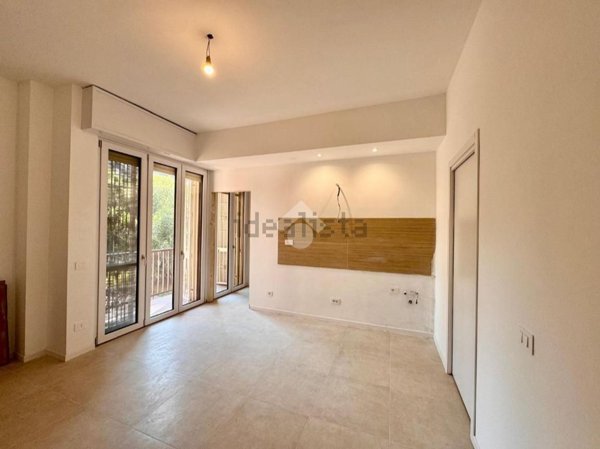 appartamento in vendita a Milano in zona Famagosta