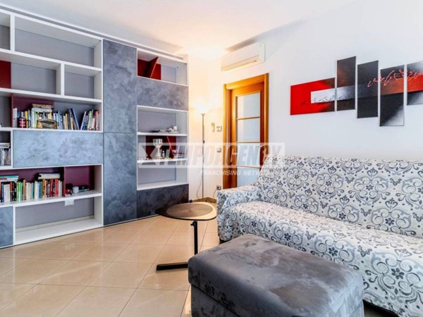 appartamento in vendita a Milano in zona Rogoredo