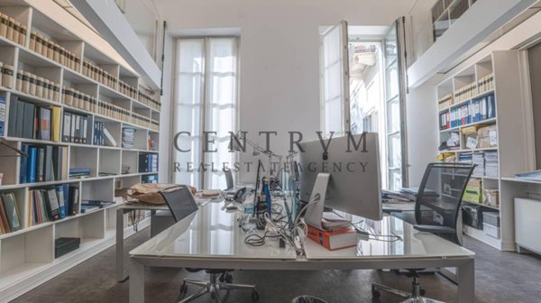 appartamento in vendita a Milano in zona Cadorna