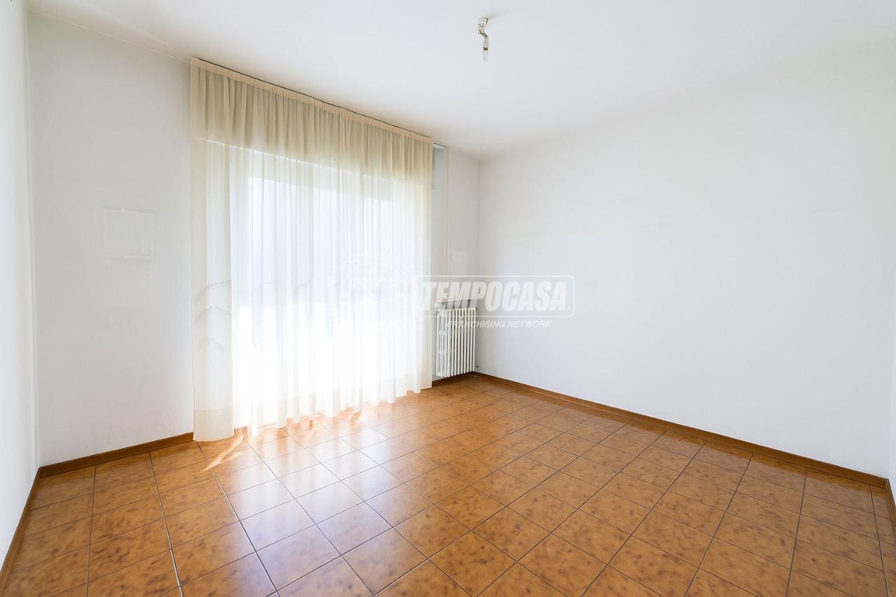 appartamento in vendita a Milano in zona Loreto