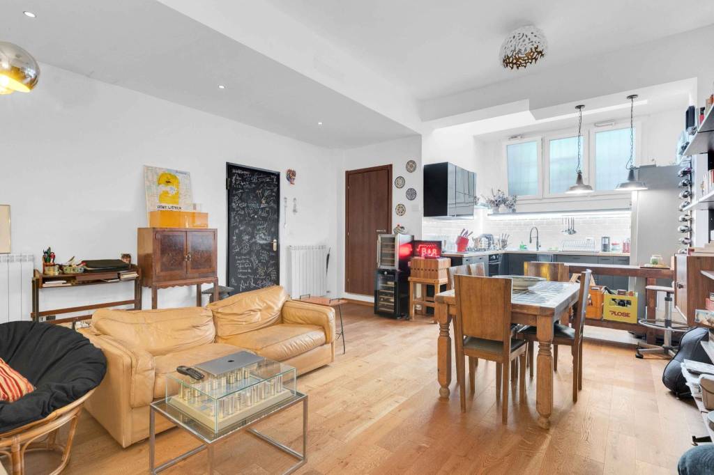 appartamento in vendita a Milano in zona Lorenteggio