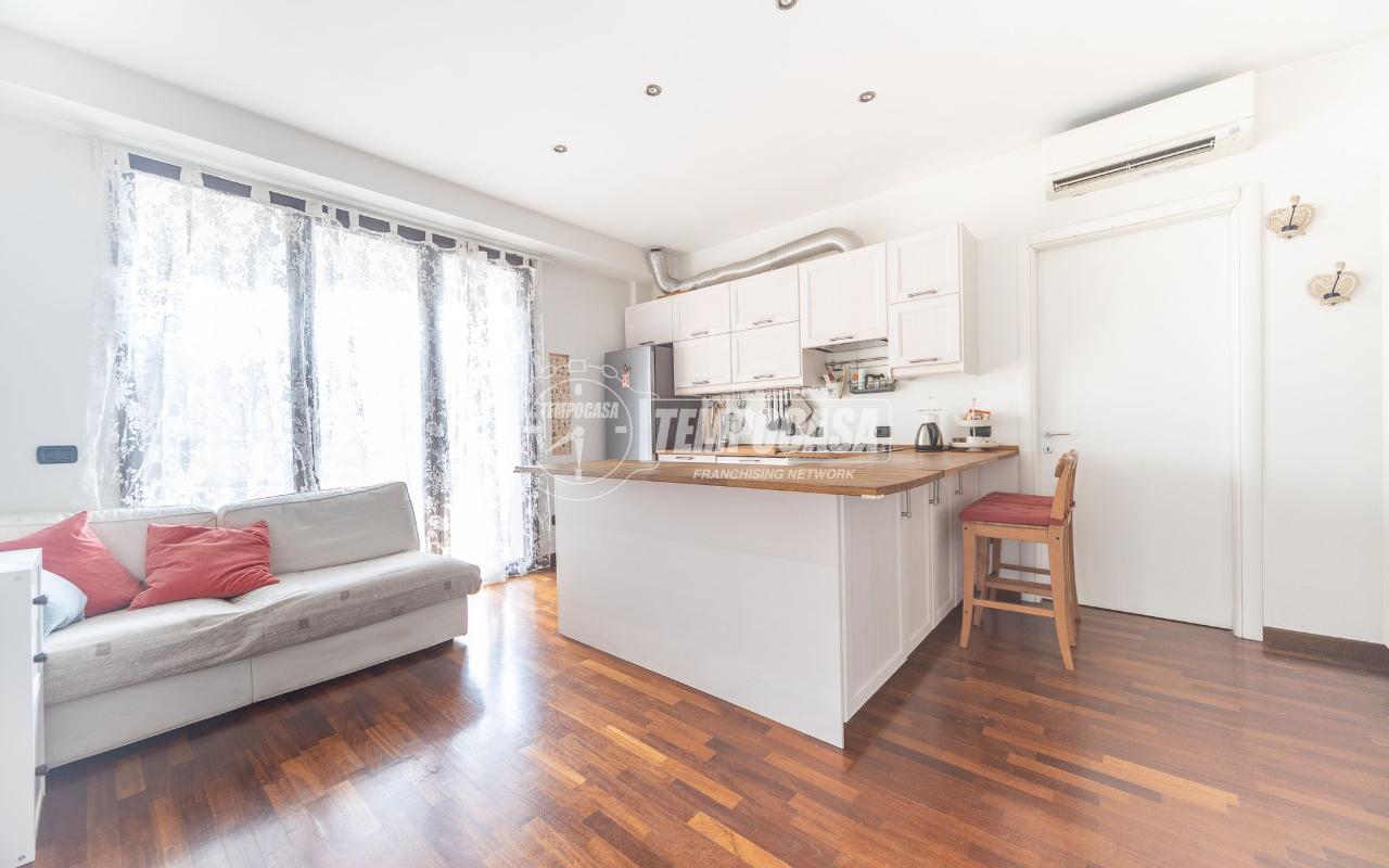 appartamento in vendita a Milano in zona Villapizzone