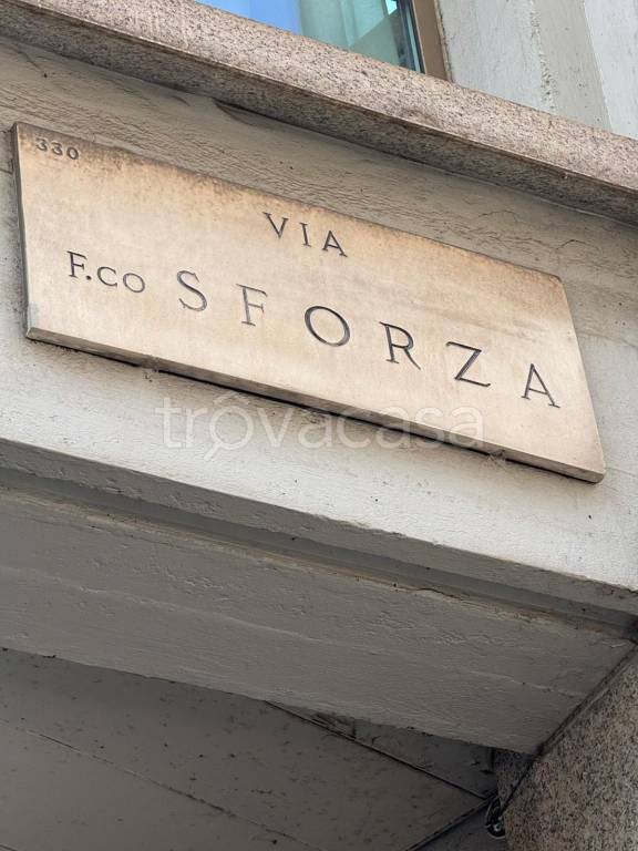 monolocale in vendita a Milano in zona Guastalla
