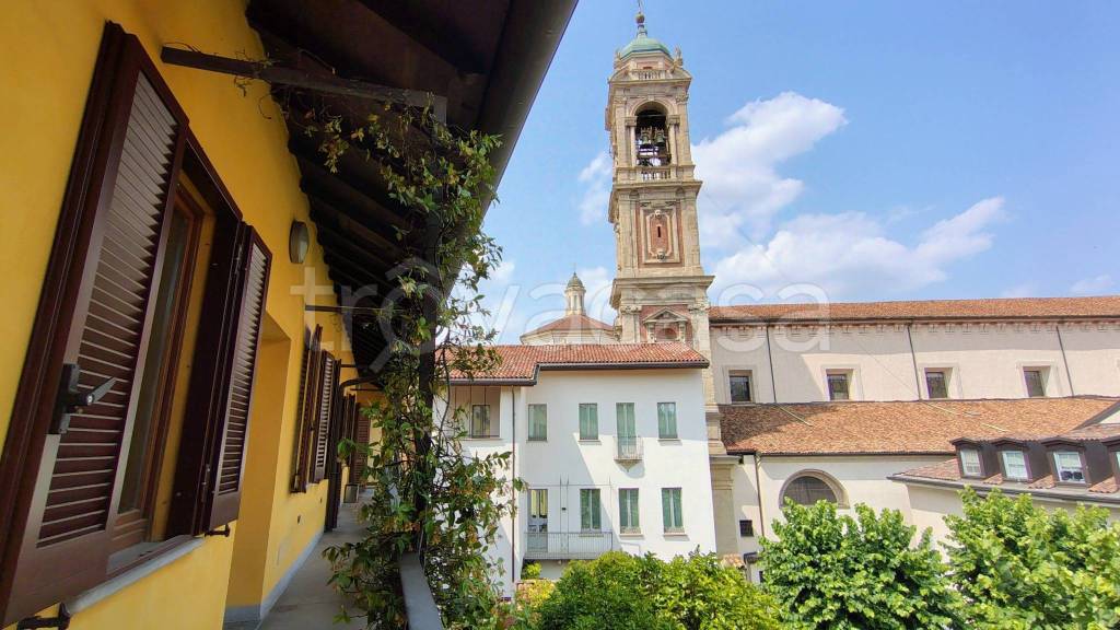 appartamento in vendita a Milano in zona Centro Storico