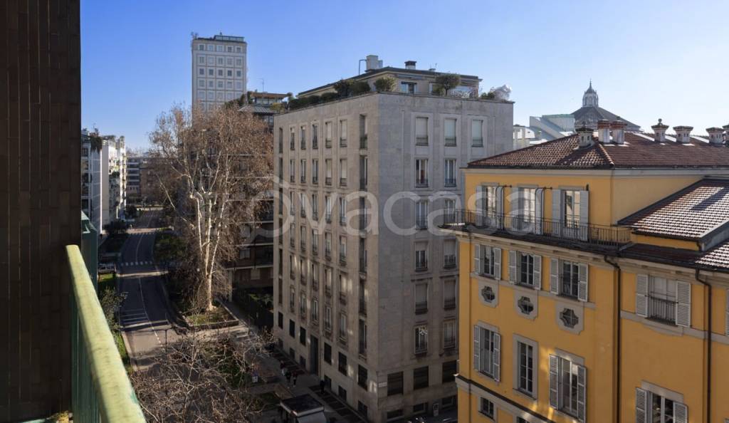 appartamento in vendita a Milano in zona Brera