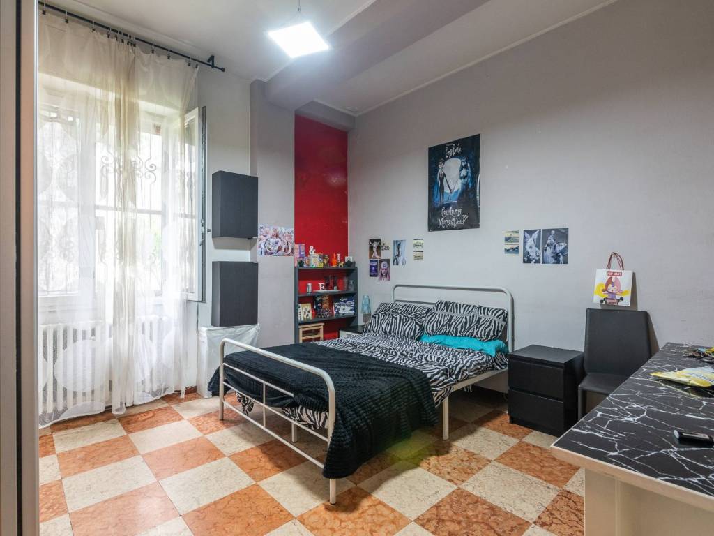 appartamento in vendita a Milano in zona Adriano