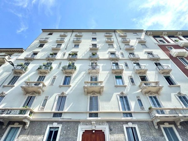 appartamento in vendita a Milano in zona Centro Direzionale