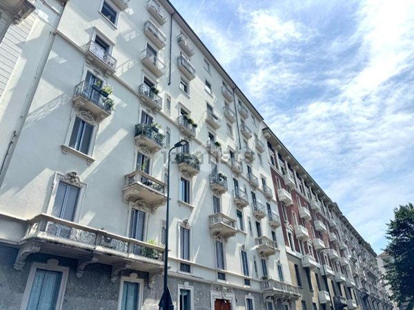 appartamento in vendita a Milano in zona Centro Direzionale