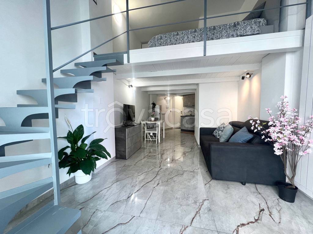 appartamento in vendita a Milano in zona Gorla