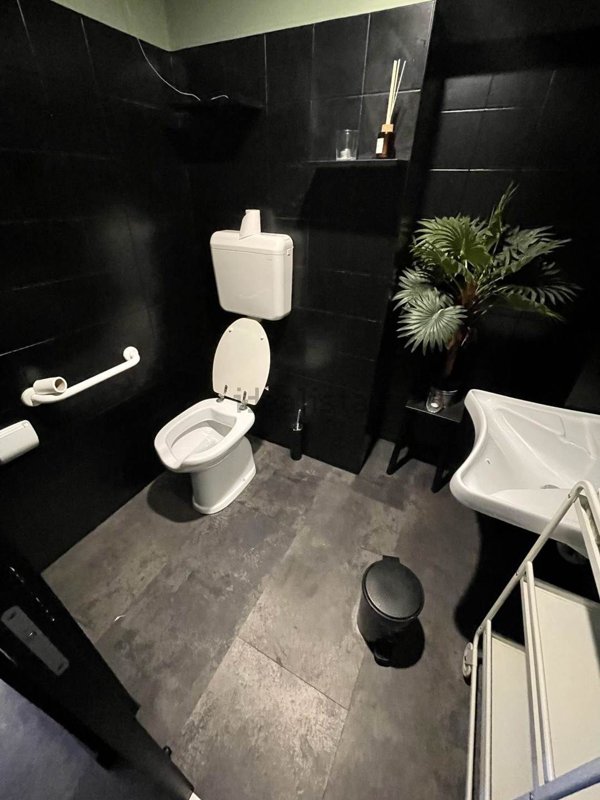 negozio in vendita a Milano in zona Porta Venezia