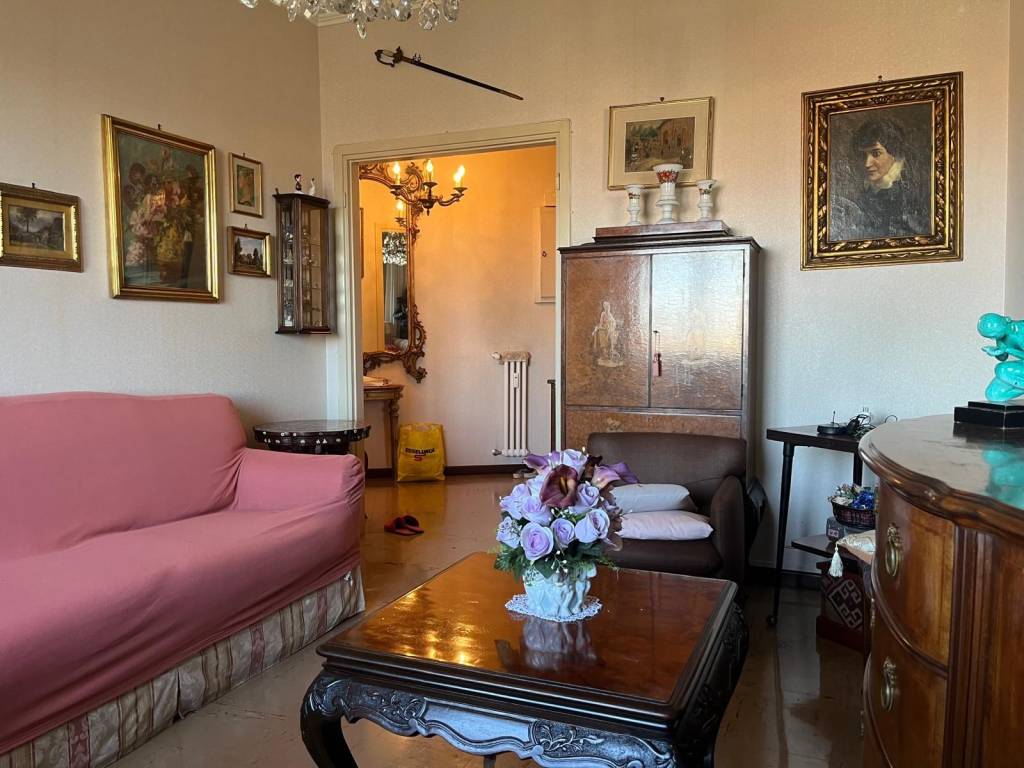 appartamento in vendita a Milano in zona Chiesa Rossa