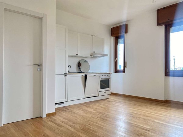 appartamento in vendita a Milano in zona Chiesa Rossa