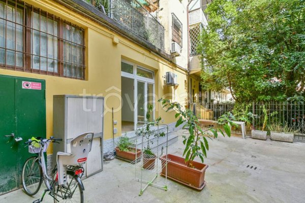 appartamento in vendita a Milano in zona Dergano