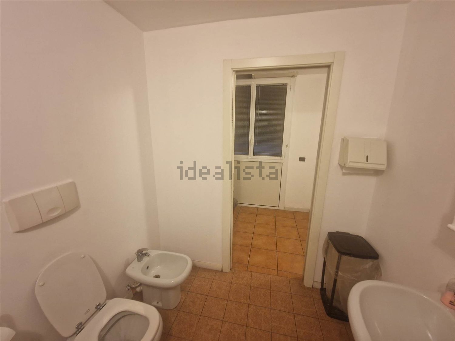 ufficio in vendita a Milano in zona Gorla