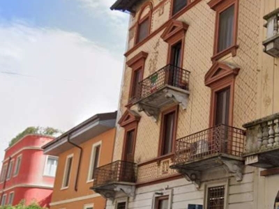 appartamento in vendita a Milano in zona Bocconi