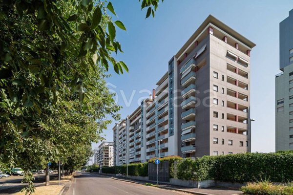 appartamento in vendita a Milano in zona Adriano