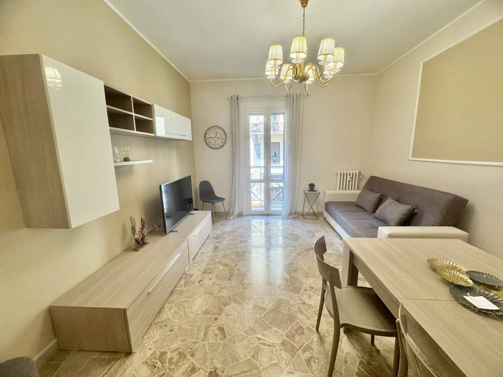 appartamento in vendita a Milano in zona Centro Direzionale