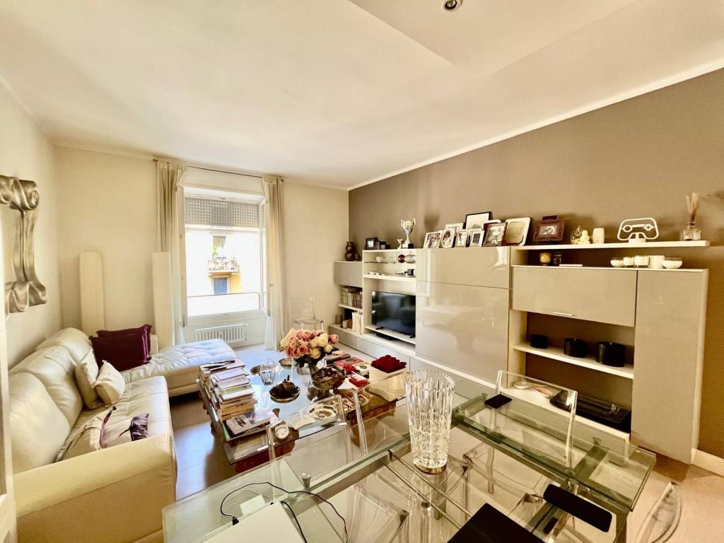 appartamento in vendita a Milano in zona Porta Venezia