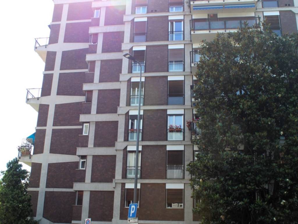 appartamento in vendita a Milano in zona Città Studi