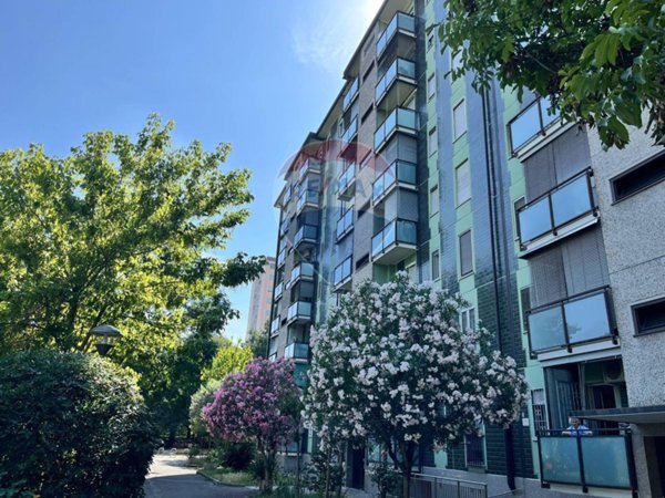 appartamento in vendita a Milano in zona Gallaratese
