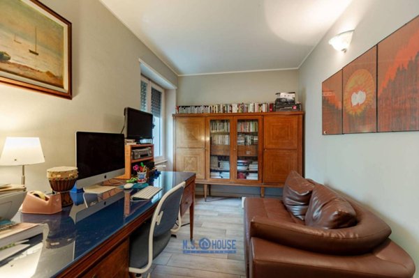 appartamento in vendita a Milano in zona QT8