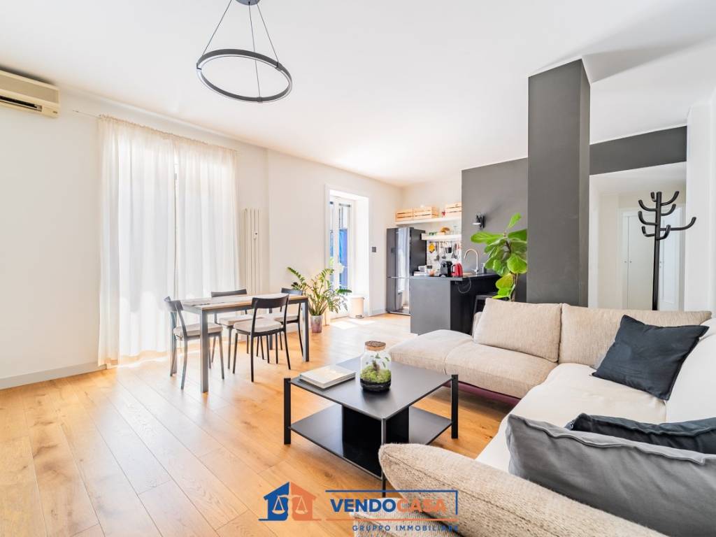 appartamento in vendita a Milano in zona Isola