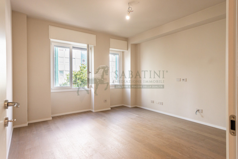 appartamento in vendita a Milano in zona Porta Nuova