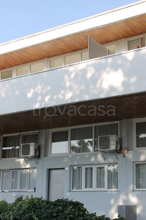 appartamento in vendita a Milano in zona Barona