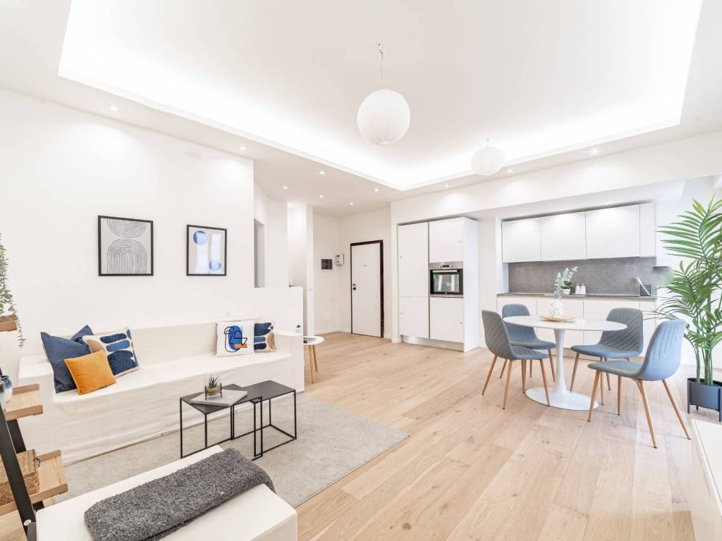 appartamento in vendita a Milano in zona Lorenteggio