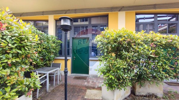 appartamento in vendita a Milano in zona Vigentino