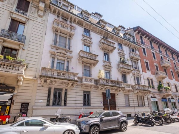 appartamento in vendita a Milano in zona Sempione