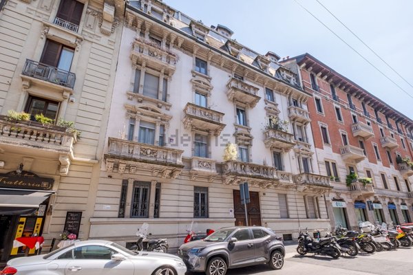 appartamento in vendita a Milano in zona Sempione
