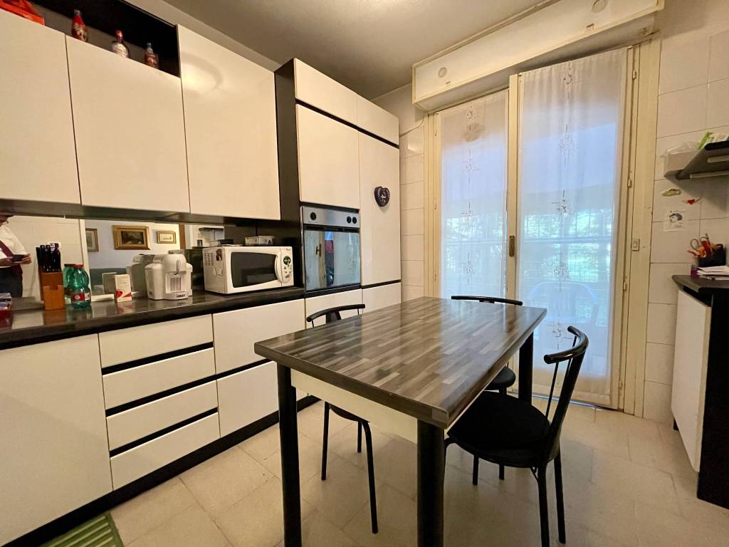 appartamento in vendita a Milano in zona Corvetto