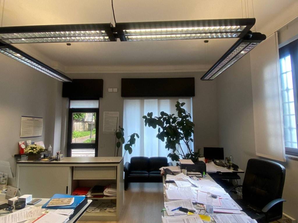 appartamento in vendita a Milano in zona Baggio
